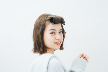 韓国女子みたいな前髪になりたい カーラーのコツは巻き方ではなく 抜き方 プロが使う垢抜けテクを大公開 Arweb アールウェブ