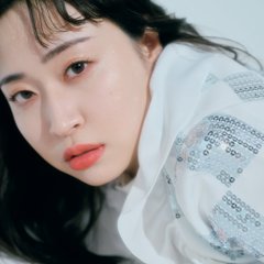 丸山礼、美美美すぎな神ビジュ披露！　きらめき止まらない「毎日メイク」を徹底再現