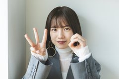 弘中綾香の大人な表情にドキッ！「色気に必要だと思うことは？」30の質問にお答え