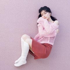 上國料萌衣、タイトミニ×白ハイソ姿が尊い♡恋の始まりにぴったり！甘くてピュアな【透けピンク】コーデ