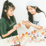 【マスクでも可愛くなりたい女子必見！】美容マニアの二人が選ぶおすすめアイシャドウ6選