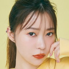 指原莉乃「この夏こそ勇気を出して…」さっしーがカラーメイクに挑戦！？"新色コスメ"で作る最旬メイク2選