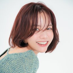 【ボブ】透け感のあるうざめバングでシンプルボブに表情を注入