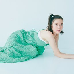 小顔になりたい人必見！目指すは佐藤栞里のような小顔♡ 【むくみ撃退アイテム】5選