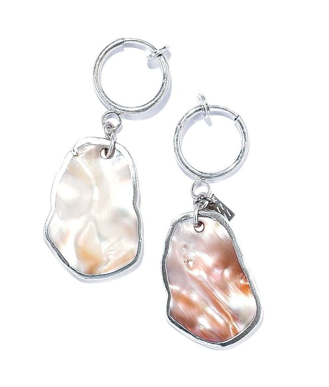 【365days色っぽ】水面のような輝きでさりげなく色気を仕込ませて