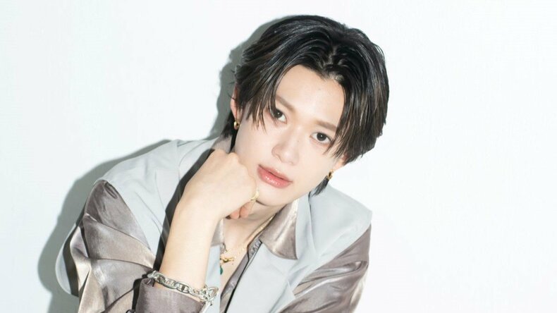 私の彼氏って小川史記だったっけ!?『小川史記×恋愛写真 PHOTO BOOK』が好評発売中♡夜のコンビニやタキシード撮りおろしの裏バナシなどを本人にインタビュー