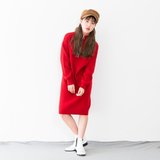 1枚で最強の着映え感♡　スポーティーなGUの赤ニットワンピ！