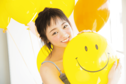 笑顔が100倍可愛くなる♡ 欅坂46今泉佑唯のオレンジチーク