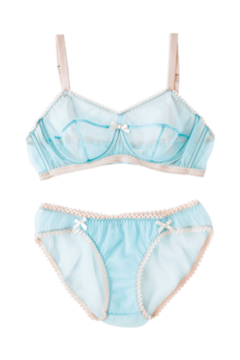 ポチャ子なあなたに一番似合う♡お誘いランジェリー