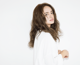 『可愛い』はタイプじゃない大人女子へ捧ぐ！　甘さ控えめロングの作り方♡