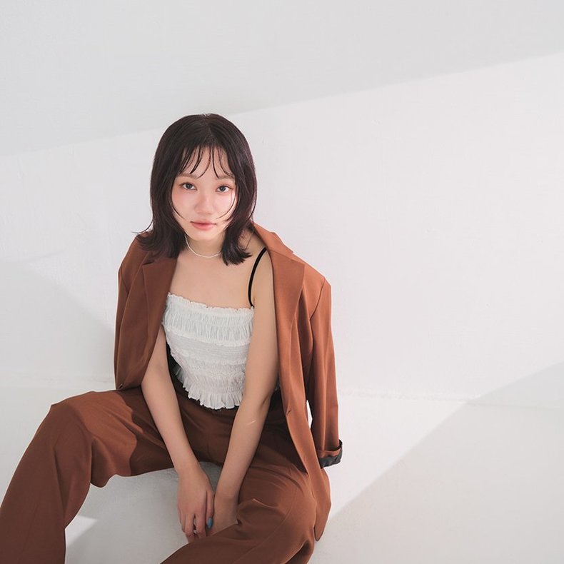 担当美容師／店長・トップスタイリスト　斎藤菜穂さん(log)