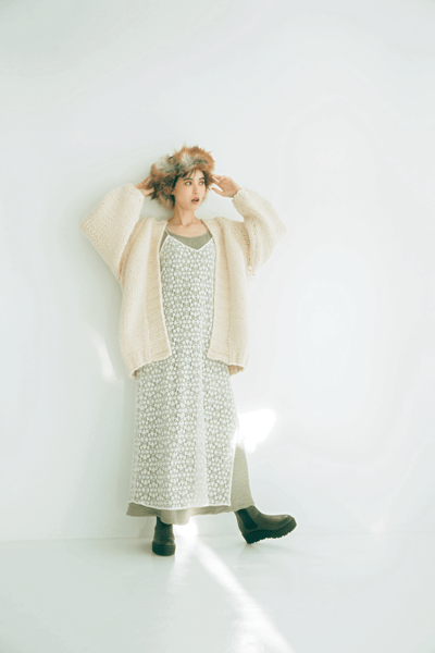 ミスった帰りめっちゃ寒いわ ってなりたくない コート未満の寒さはニットカーデで万事解決するらしい Arweb アールウェブ 2ページ目 大好きな人にモテるための髪型 メイク ファッション情報満載