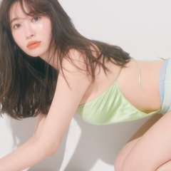小嶋陽菜「ボリューム感があってメリハリがあるのが私の憧れ」理想のアワーグラスボディって？仕事へのスタンスや1週間で確実にきれいになる方法についても語る♡