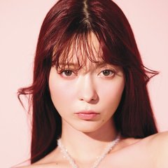 八木アリサ「チークレイヤードにハマりました」BEAUTYリーダーアリサのイチ推しチーク&ハイライトをご紹介♡