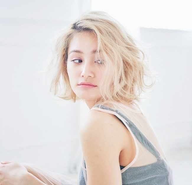 透ける肌がドラマティック♡秘密めいたチュールボブ