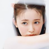 りんくま、唇ムッ♡の表情にきゅん! ブラウンメイクに透明感をプラスする方法って?