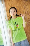 Tシャツ￥12,100／ハチイチブランカ （UTS PR）　パンツ／スタイリスト私物