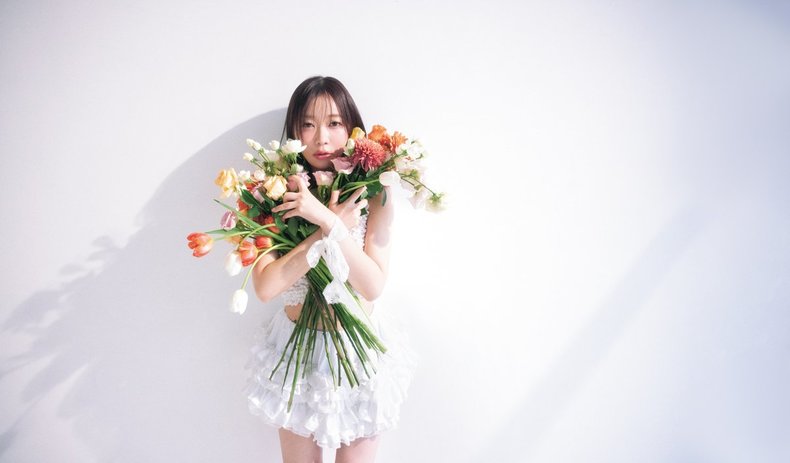 指原莉乃。ar 3.4月合併号より