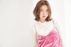 ピュアな表情を引き立てる ロマンティックなはんなりミディ