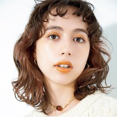 【ミディアム】猫っ毛でうねる&絡まる…なら、いっそパーマでうねりを楽しんだモン勝ち！