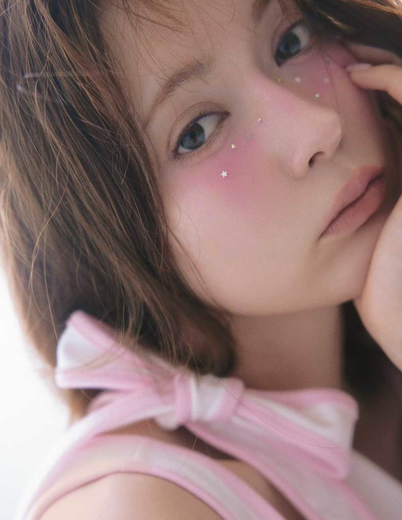 八木アリサ。ar9月号より