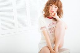 外国人風ミディの無垢な可愛さに思わずうっとり♥