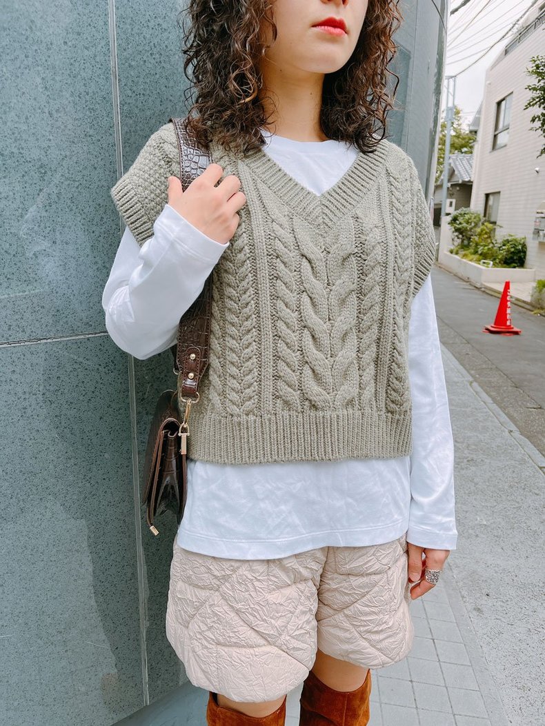 ベスト￥1,690／ジーユー