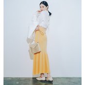 ゆるっとムードで大人見え。違う素材感を合わせるという秘技♡