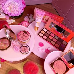 どんな人でも華顔に❤️カリフォルニア発新ブランド”トューフェイスド”がすごかった！【新田玲奈】