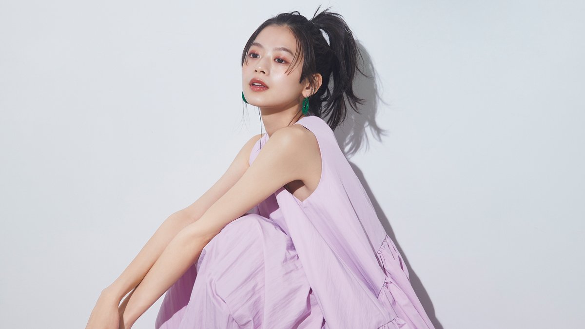 松木育未がお手本！秋まで使えるアイテム続々♡ひと塗りでキャッチーな 