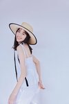 佐藤栞里。ar4月号より　