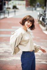 ツヤっぽアッシュベージュが まぶしすぎて惚れるから！