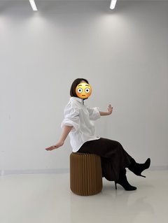 【ar編集部員がお試し】越境ECアプリ『TAO』のアイテムって実際どう？撮影スタジオに置くため、実際に椅子を注文してみた結果…