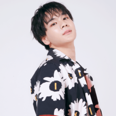 【JO1インタビュー】豆原一成「壁と壁を蹴りながら遊んでいたら…」おちゃめすぎる学生時代のやんちゃエピソード