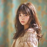 愛しさとせつなさと甘さと 女っぽカールで恋を呼び込む