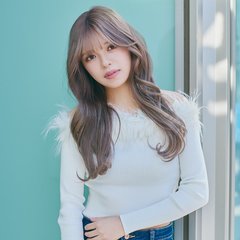 【ロング】ミルキーなカラーが華やかロングに儚さを