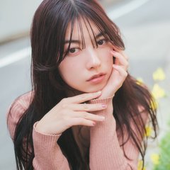 【ロング】シースルーバングなら暗髪ロングも軽やかに