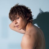 眞栄田郷敦、素顔は甘えん坊!?「男はだいたいベタベタだから、覚悟しといて♡」可愛すぎる回答連発でキュン死寸前