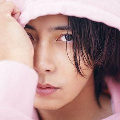 山下智久「みんな、それぞれがパーソナル。世界でひとつの無限な存在だから」女性誌arの表紙を飾る