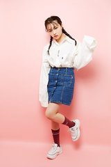 ブルーデニムとの相性もバツグン