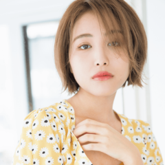 ボリュームのあるクセ毛に悩む女子必見！  蒸し暑い夏を快適に過ごすためのショートボブをご覧あれ♡