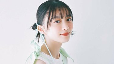 櫻坂46・森田ひかるがトレンド感たっぷりのヘアアレンジで登場  