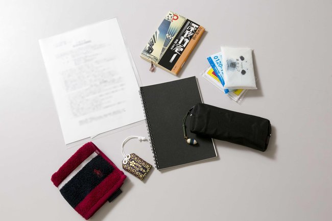 メンズのカバンの中身、一体なにが入ってるの？ 気になる内容を大解剖！【バニラエア男子】