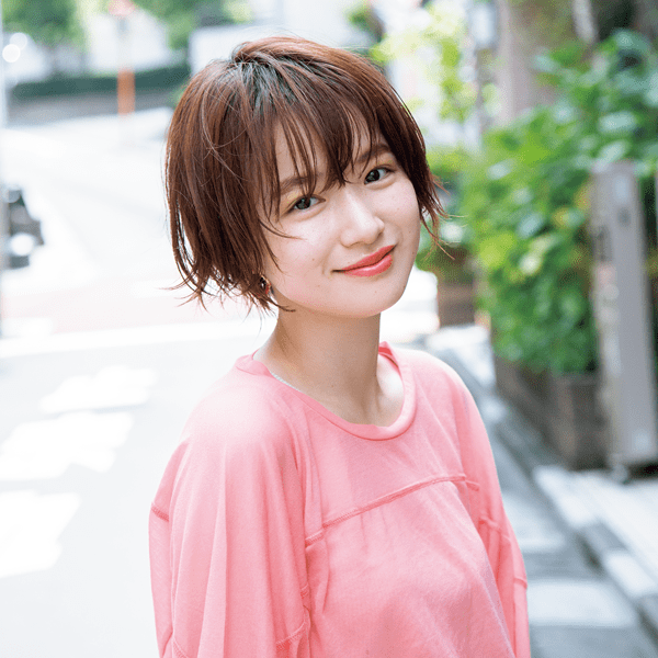 顔の大きさは隠せばいいってもんじゃない⁉︎     モテまで叶う小顔見えショートの作り方