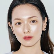 ハイライトは眉にも唇にも仕込む♡イガリシノブ直伝!【顔立ち激変テクニック】3選