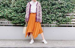 「秋服ほしい～」を【UNIQLO and JW ANDERSON】で叶える♡ こっくりブラウンのプリーツスカートが洒落
