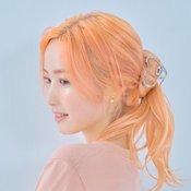 「ねじってはさむだけでOK!」ハイトーンをもっと洒落に♡バンスクリップ簡単アレンジHOWTO