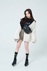 "外ロング中ミニ"が大人っぽさのカギ