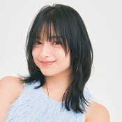 【ミディアム】今っぽさもキープできる控えめなくびれ小顔ミディ
