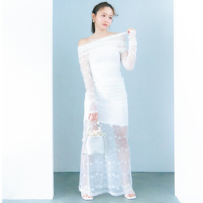 “素材感”を意識してムーディを演出♡夜デートにぴったりな【オールホワイトコーデ＆アイテム】をご紹介♡